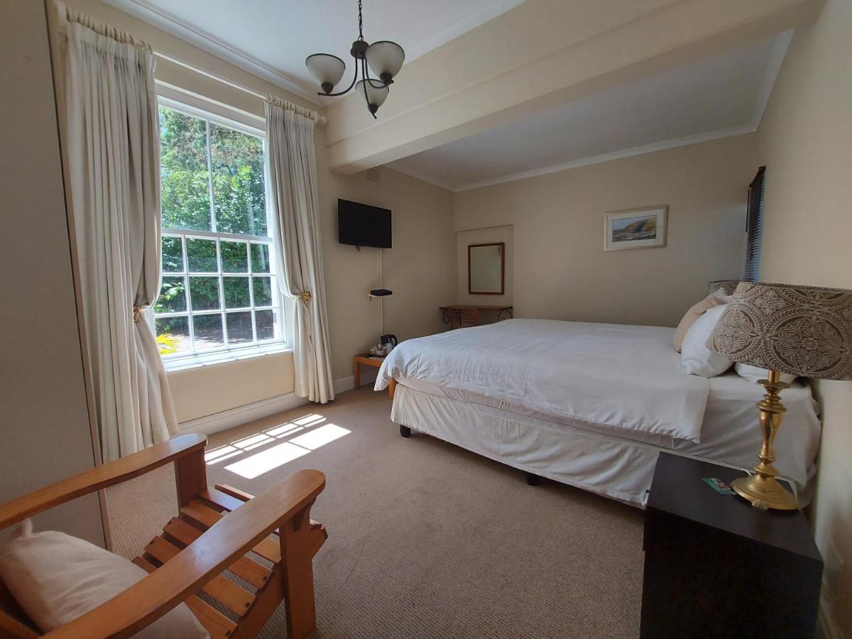 Newlands Guest House เคปทาวน์ ภายนอก รูปภาพ