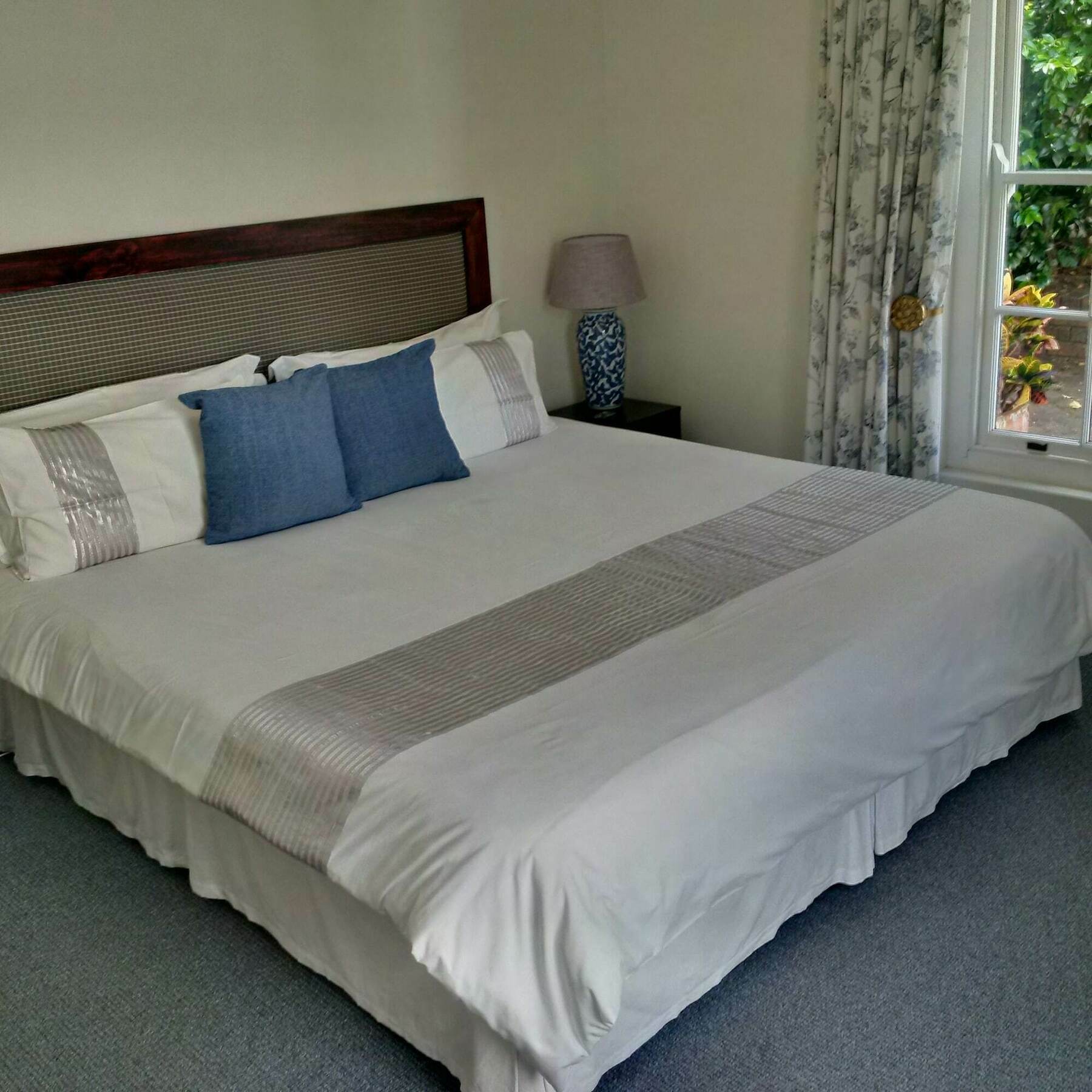 Newlands Guest House เคปทาวน์ ภายนอก รูปภาพ